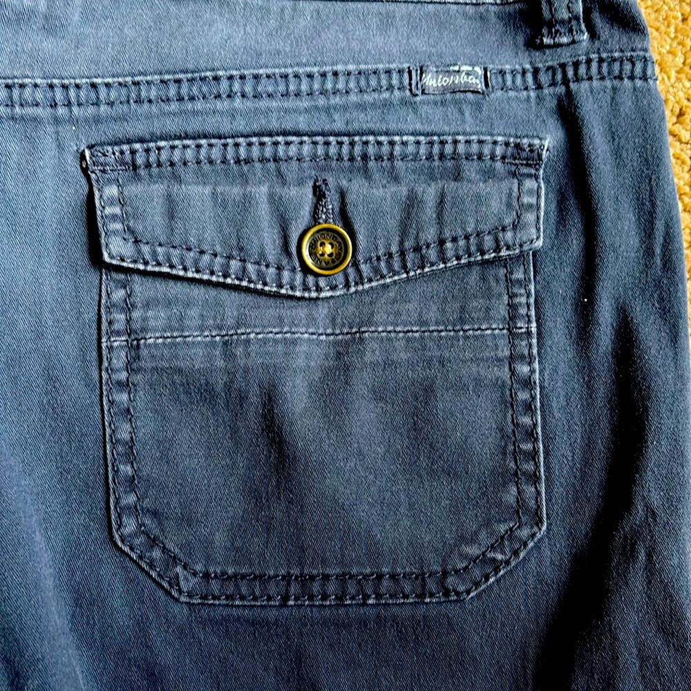 Juniors UNIONBAY Delaney Stretch Twill Blue Casual Utility Shorts Size 9 - Picture 3 of 7